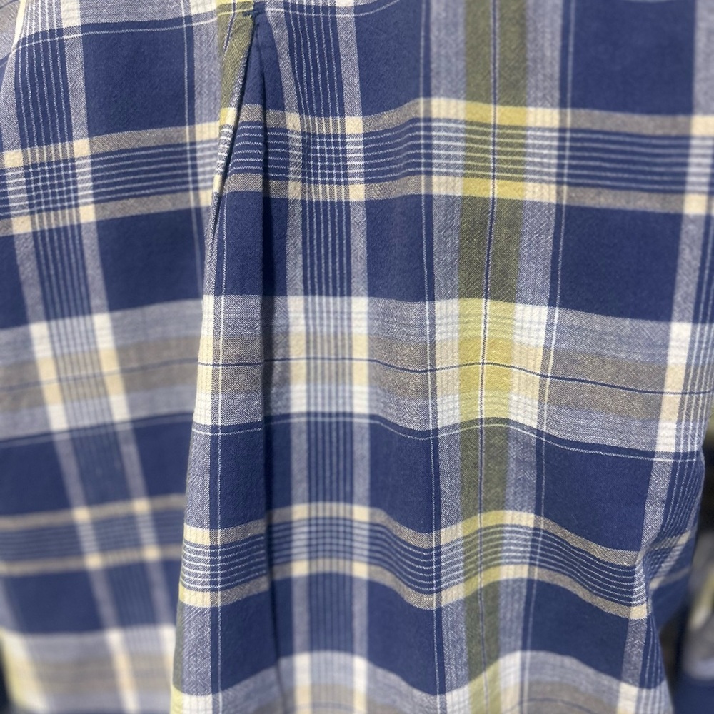American Eagle Ladies Plaid Button Down Shirt - Picture 8 of 9